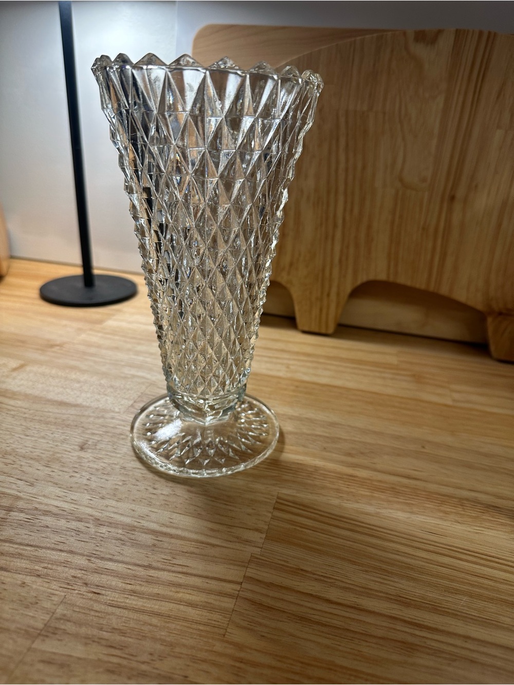 Indiana Glass clear Diamond-Pattern Vase